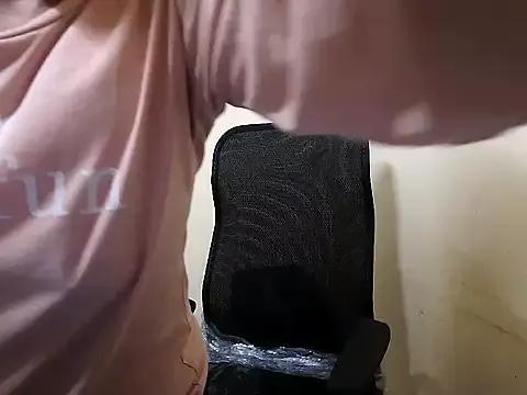 Freechat Rubi-Ji on StripChat