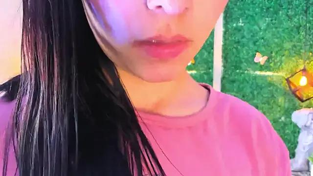 Freechat Rubyvixxen_ on StripChat