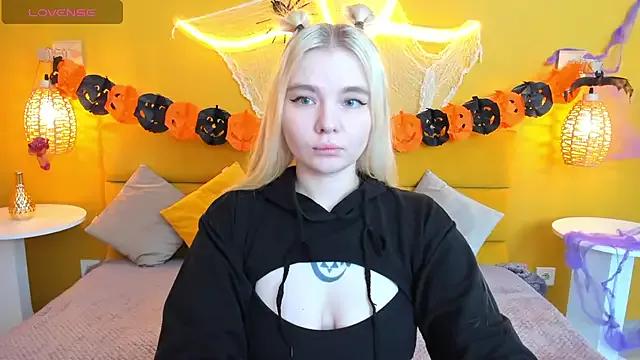 Freechat RuthBryant on StripChat