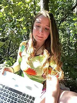 Freechat sashapulse on StripChat