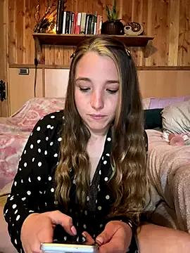 Freechat sashapulse on StripChat