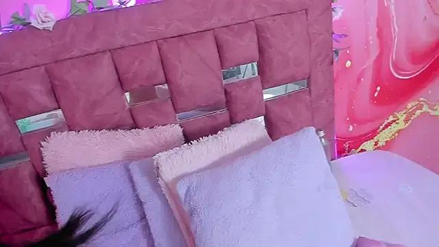 Freechat scarlett__evans_ on StripChat