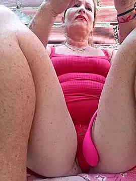 Freechat Sexy-Woman-Mature on StripChat