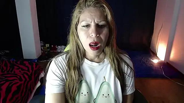 Freechat shirly_vannicelli on StripChat