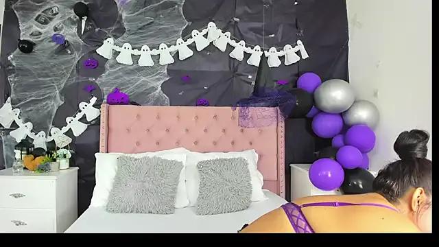 Freechat SienaWild on StripChat