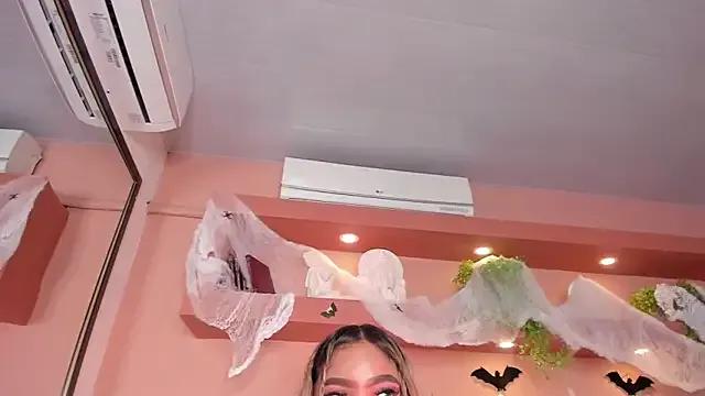 Freechat SofiaBennett_ on StripChat