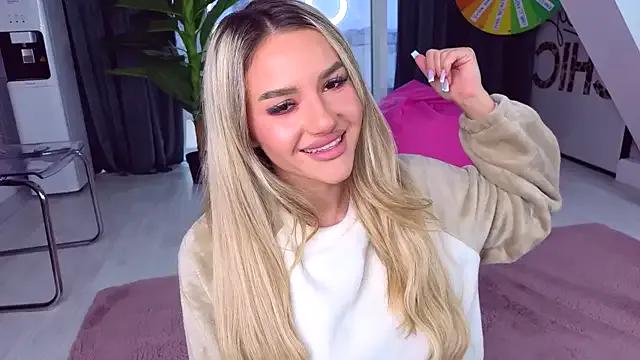 SpoilM3Mor3 on StripChat