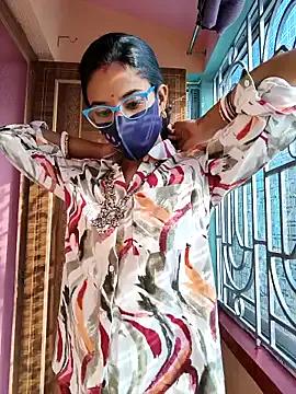 Starling_Zara — Open my sari