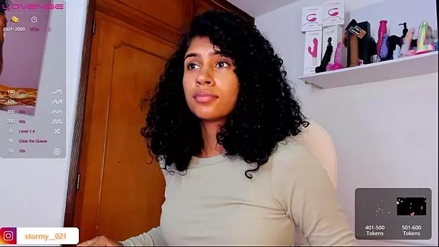 Freechat stormyy_ on StripChat
