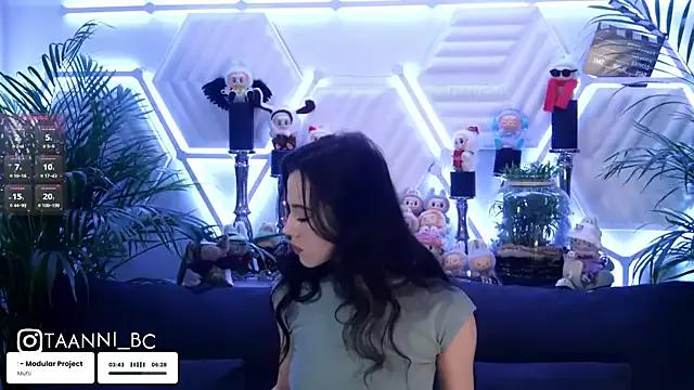 Freechat taanni_bc on StripChat