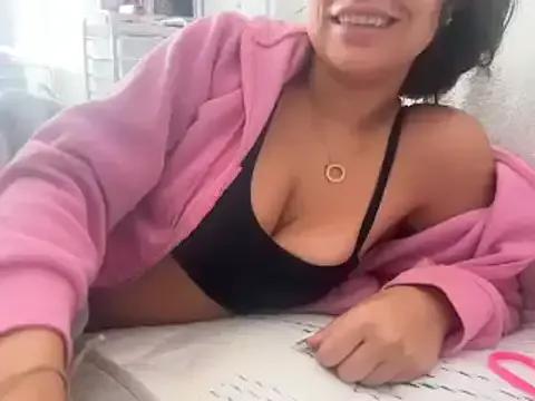 Freechat tbaexoxox on StripChat