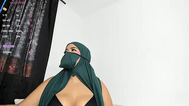 Freechat thaira_aly on StripChat