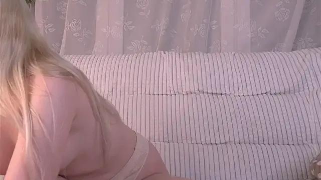 twinkiedust — suck and lick Anna`s boobs