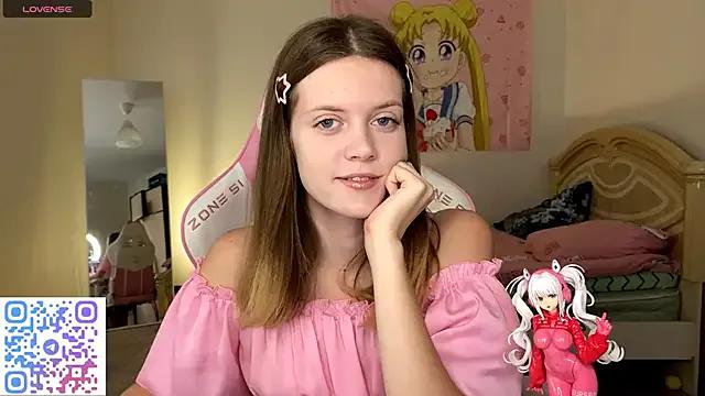 StripChat VibeQueenLucy is Freechat VibeQueenLucy — close-up breast massage