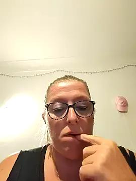 Freechat winniess40 on StripChat