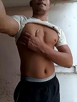 Freechat yourcrush0123 on StripChat