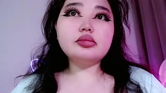 Freechat yourmermaidd on StripChat