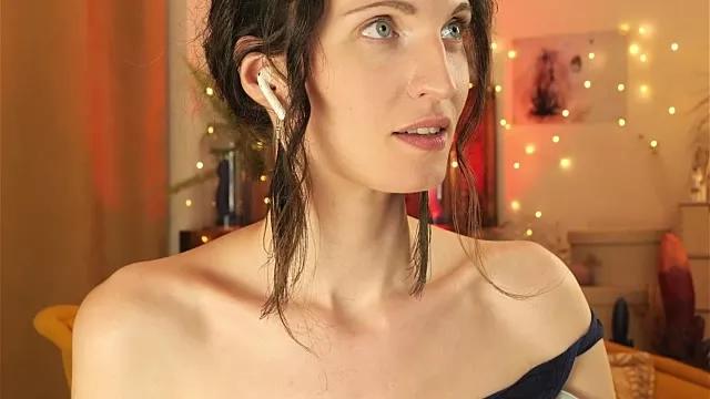 Freechat yulladao on StripChat