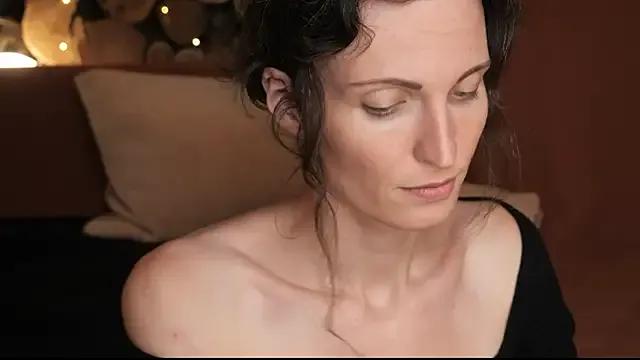 Freechat yulladao on StripChat