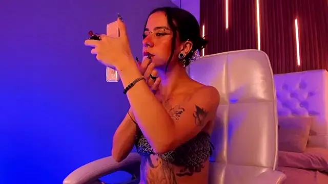 Freechat ZamabyCrucie on StripChat