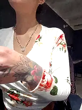 Isabella_Varella's avatar